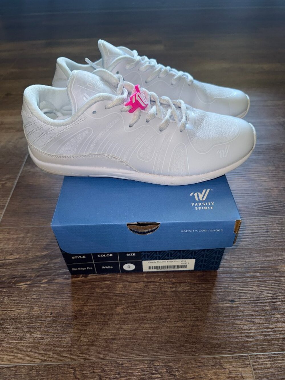 Varsity DBL Edge Pro White Cheer Shoes Like New Condition Size 9